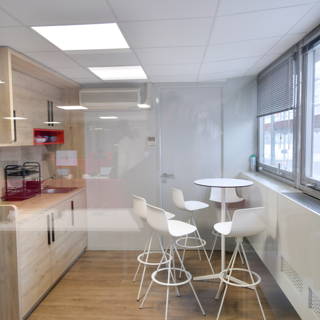 Espace indépendant 250 m² 34 postes Coworking Rue Barbès Montrouge 92120 - photo 8
